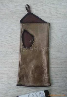 衡水冠億皮革 品質(zhì)與匠心的交織，真皮手套詮釋冬日紳士淑女風(fēng)